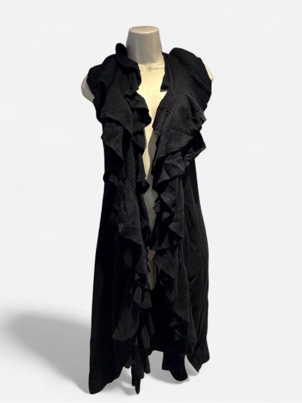 Romeo & Juliet women’s Ruffled Sleeveless long sweater vest cardigan size Small
